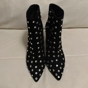 BETSEY JOHNSON ELSIE BLACK SUEDE RHINESTONE EMBELLISHED ANKLE BOOTS SIZE 9